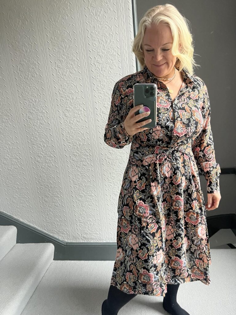 Cotton trader review, midlife fashion blog, winter dress selfie